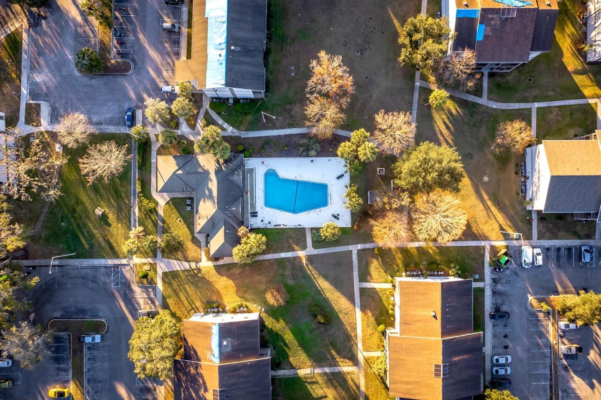 Sanctuary Gainesville Bright 2 Bedroom King Condo 외부 사진