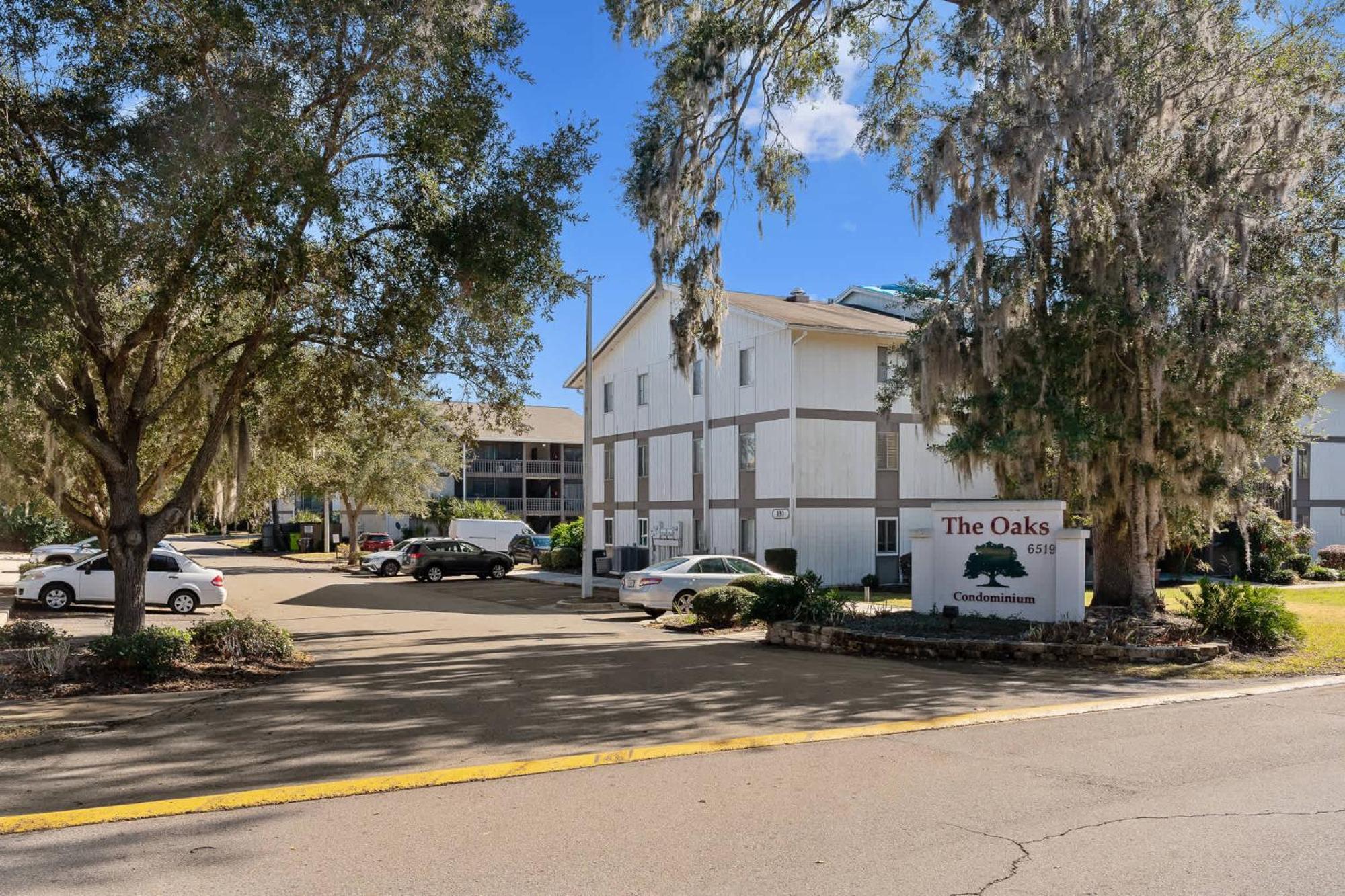 Sanctuary Gainesville Bright 2 Bedroom King Condo 외부 사진